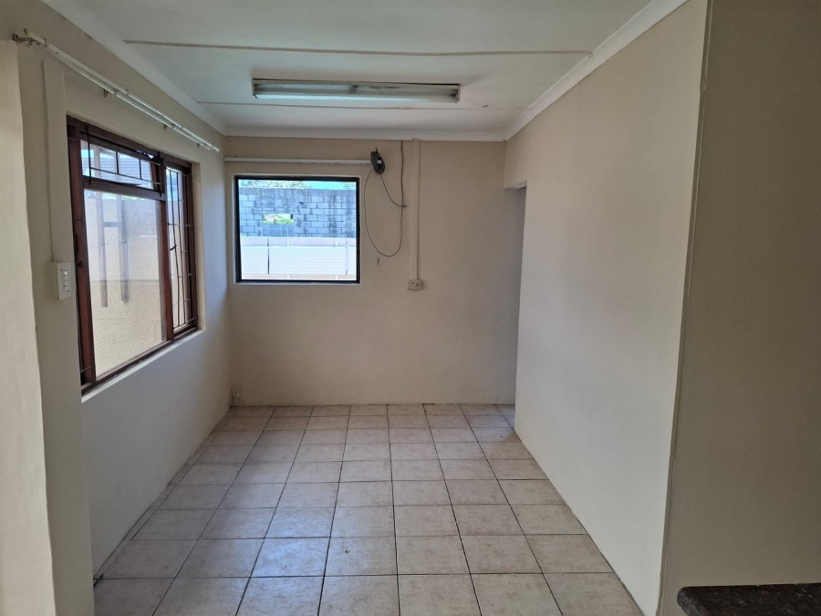 To Let 4 Bedroom Property for Rent in Gordons Bay Central Western Cape